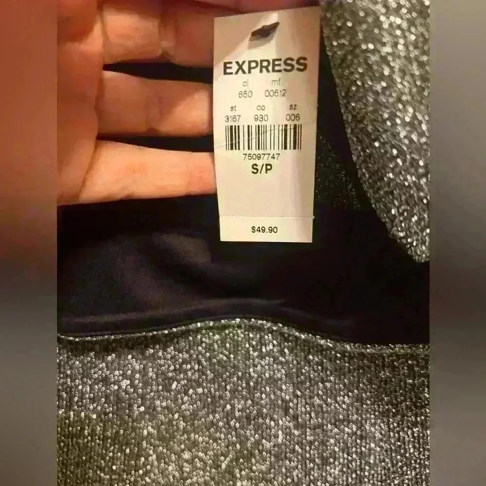 NWT Express Silver Metallic Criss Cross Cut-Out
Crop Тор S and Matching skirt 2 - Picture 5 of 11